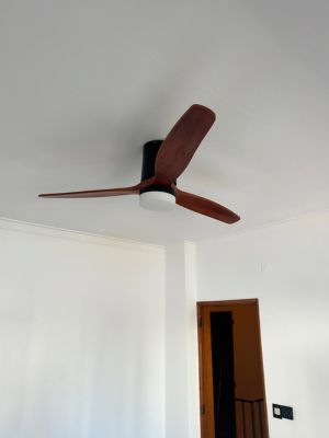 Instalação de ventilador de teto com iluminação em LED